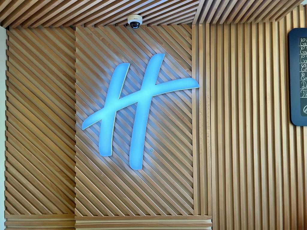 holidayinn auteuil 64
