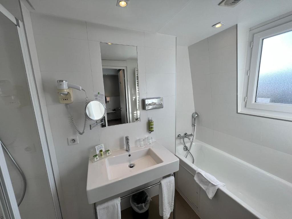 holidayinn auteuil 98